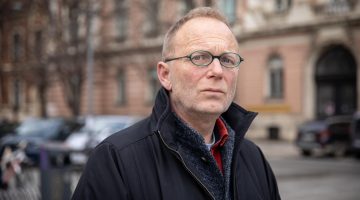 ‘Umjesto ‘Glembajevih‘, radije bih se bavio padom Agrokora, knjigom ‘Slom ortačkog kapitalizma‘ Martine Dalić. Ima mjesta za dramu…‘